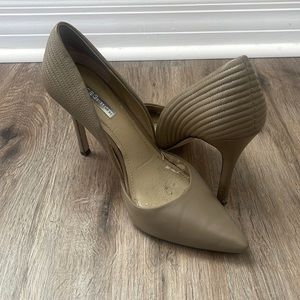 BCBGeneration Dark Nude Pumps sz9